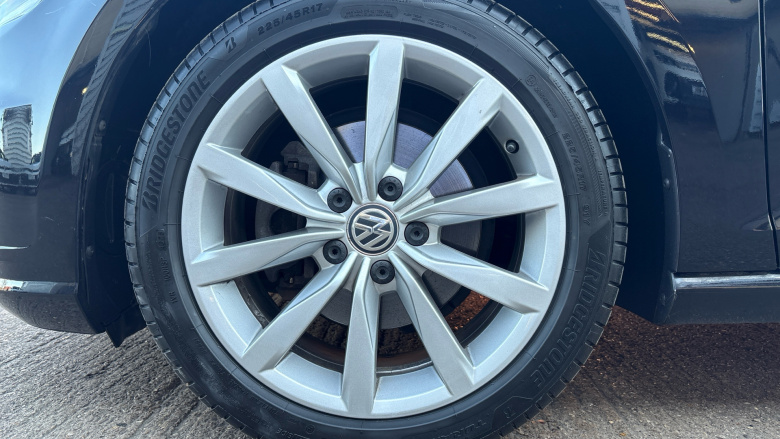 Volkswagen Golf 1.5 TSI EVO 150 GT 5dr DSG Petrol Hatchback